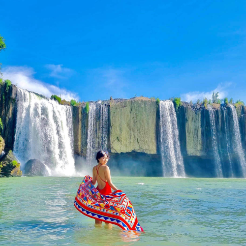 anhbatravel.com-thue-xe-du-lich-da-lat-dak-lak-1